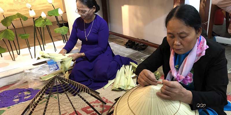 Làng Nghề Nón Lá - Di Sản Văn Hóa Của Người Việt Nam 7 Người dân làng nghề nón lá