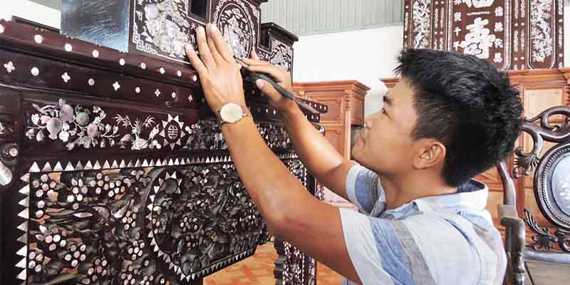 Làng Nghề Khảm Trai Chuôn Ngọ – Tinh Hoa Của Người Việt 7 Quy trình sản xuất khảm trai tại Chuôn Ngọ